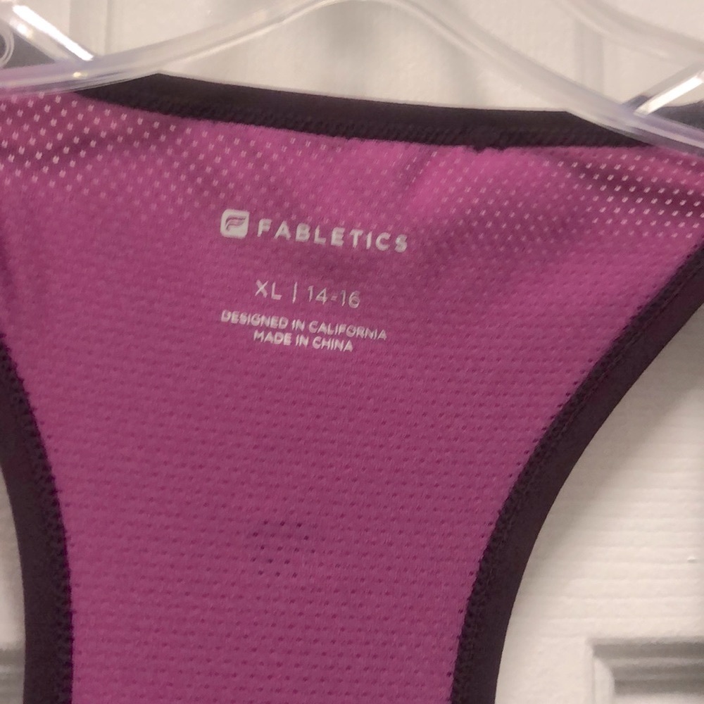 Fabletics tank! - Picture 2 of 4